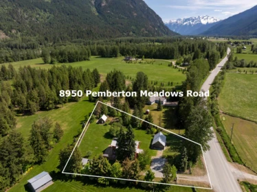 8950 Pemberton Meadows Road, Pemberton, BC, Pemberton — Single Family Residence for sale