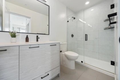 Primary Bathroom Photo of 505 8327 201 Street, Langley, BC