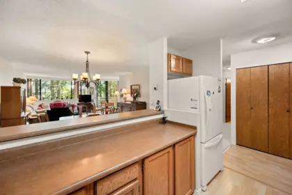 Kitchen Photo of 508 1442 Foster Street, White Rock, BC
