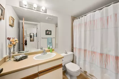 Powder Room Photo of 508 1442 Foster Street, White Rock, BC