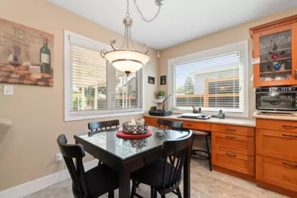 Outdoor Deck Photo of 46118 Downes Avenue, Chilliwack, BC