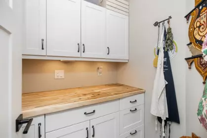 Primary Bathroom Photo of 12 37885 Bakstad Road, Abbotsford, BC