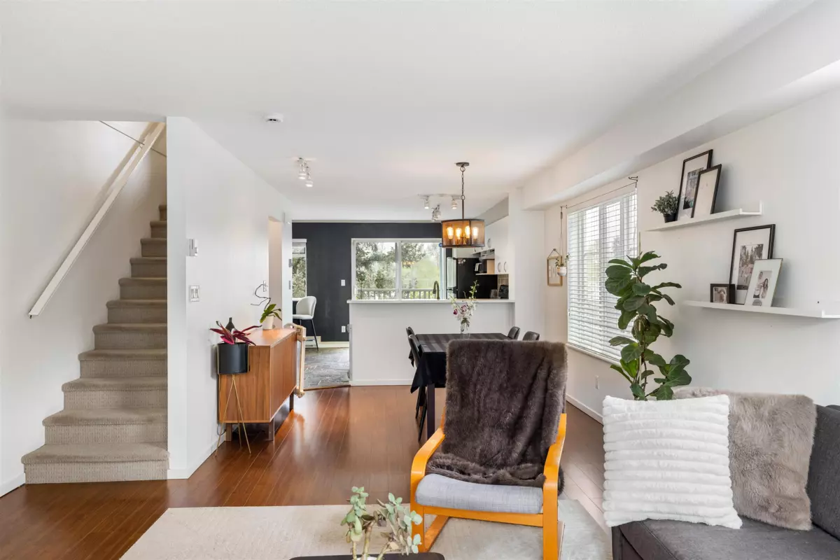 Dining Area Photo of 102 15175 62a Avenue, Surrey, BC