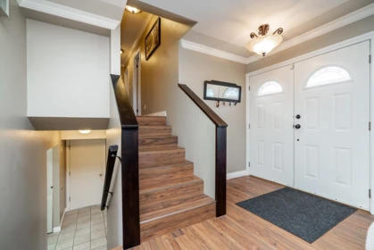 Guest Bathroom Photo of 46070 Roy Avenue, Chilliwack, BC