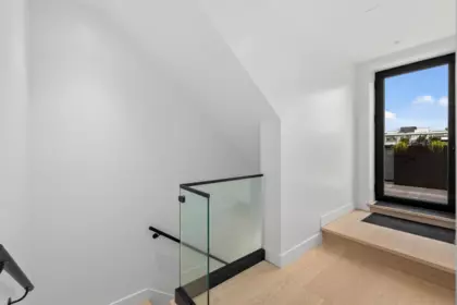 Entry Foyer Photo of 4470 Ash Street, Vancouver, BC