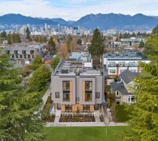Outdoor Deck Photo of 4470 Ash Street, Vancouver, BC