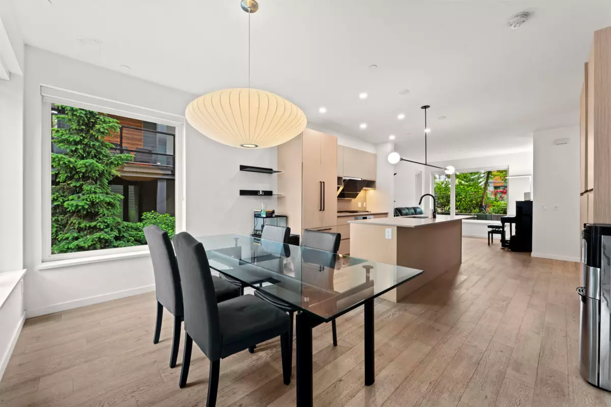 Dining Area Photo of 42 528 E 2nd Street, North Vancouver, BC