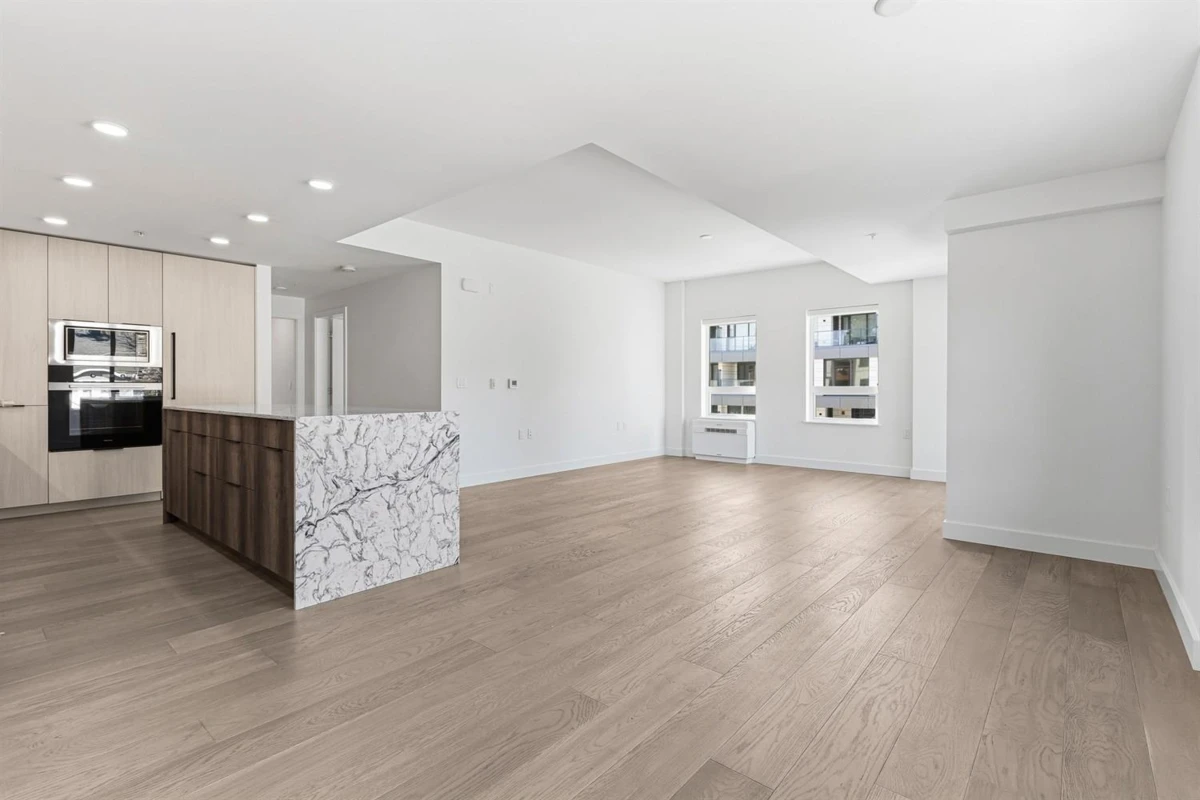 Living Room Photo of 301 3590 W 39th Avenue, Vancouver, BC