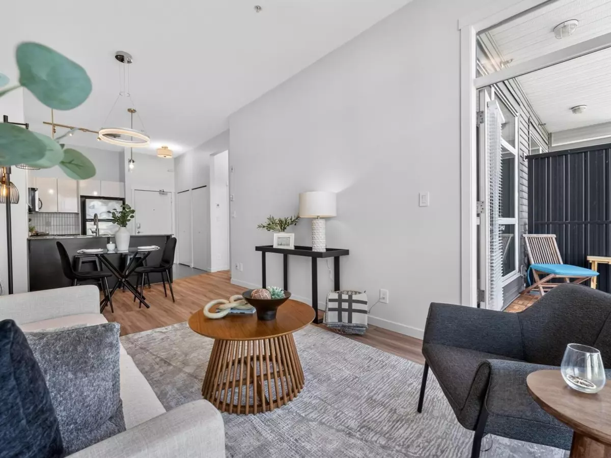 Dining Area Photo of 514 13733 107a Street, Surrey, BC