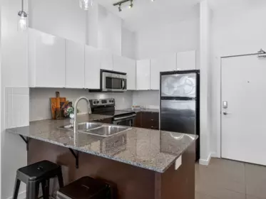 Kitchen Photo of 514 13733 107a Street, Surrey, BC
