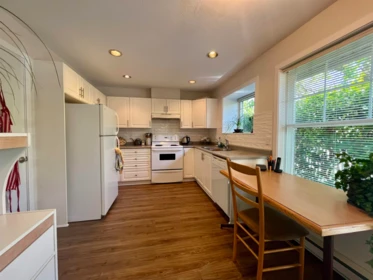 Primary Bedroom Photo of 82 23085 118 Avenue, Maple Ridge, BC