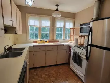 571 Echo Avenue, Harrison Hot Springs, BC, Harrison Hot Springs — Single Family Residence for sale