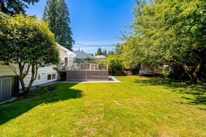 Laundry Room Photo of 2784 Crescentview Drive, North Vancouver, BC