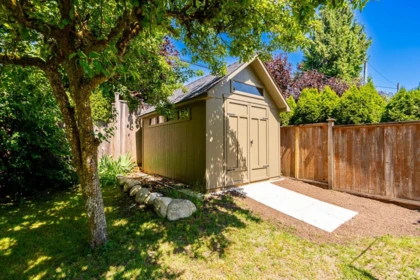 Mudroom Photo of 2784 Crescentview Drive, North Vancouver, BC