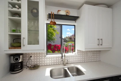 Primary Bathroom Photo of 10 230 W 14 Street, North Vancouver, BC