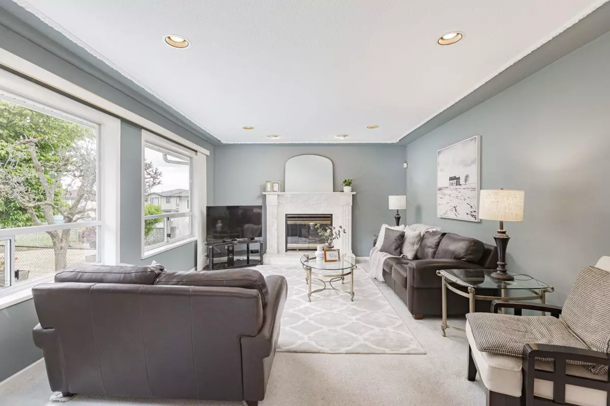 Dining Area Photo of 7758 Mcgregor Avenue, Burnaby, BC