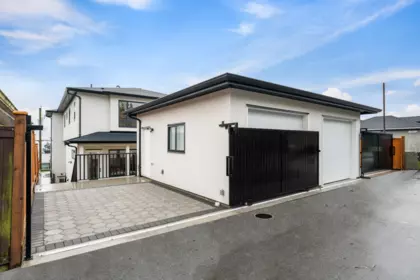 Playground / Recreational Area Near 1 6107 PATRICK STREET, Burnaby BC V5J 3B8