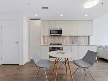 1806 5051 Imperial Street, Burnaby, BC, Burnaby — Apartment/Condo for sale