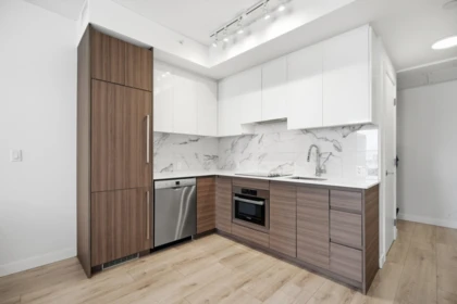 Breakfast Nook Photo of 1612 10626 City Parkway, Surrey, BC