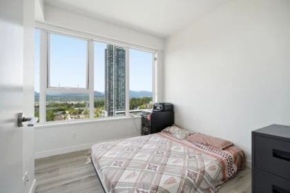 Walk-In Closet Photo of 1612 10626 City Parkway, Surrey, BC