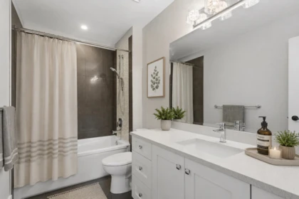 Guest Bathroom Photo of 8973 Mackie Street, Langley, BC