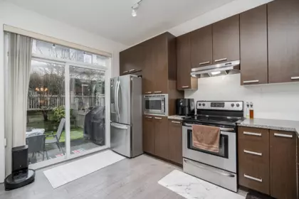 9 14838 61 Avenue, Surrey, BC, Surrey — Townhouse for sale