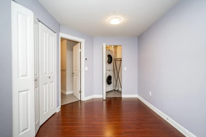 Primary Bathroom Photo of 419 12039 64 Avenue, Surrey, BC