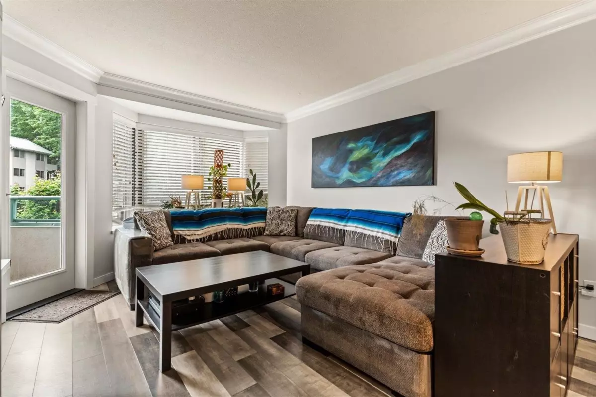 Dining Area Photo of 231 33173 Old Yale Road, Abbotsford, BC