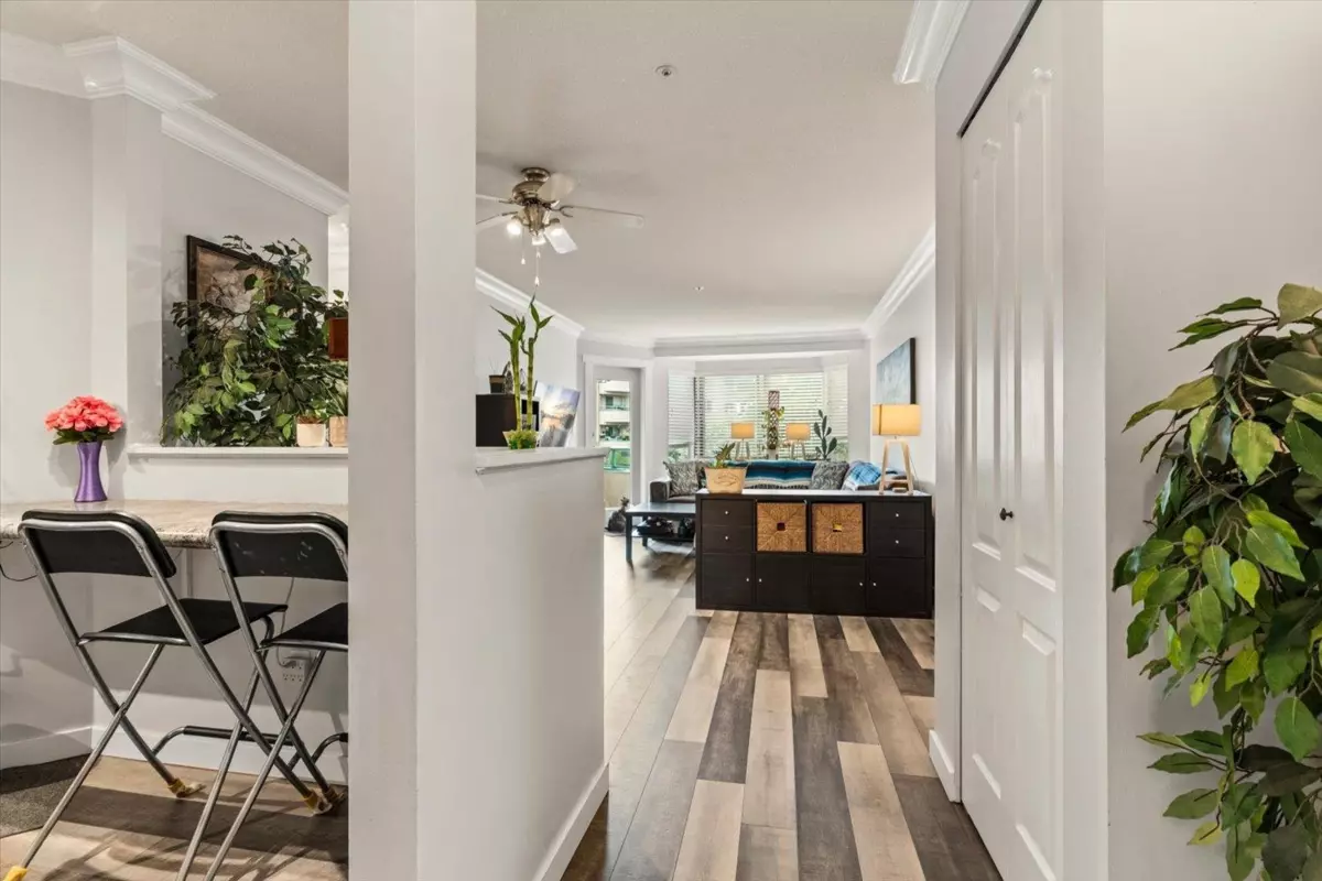 Family Room Photo of 231 33173 Old Yale Road, Abbotsford, BC