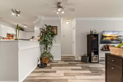 Kitchen Island Photo of 231 33173 Old Yale Road, Abbotsford, BC