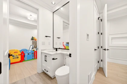 Basement Recreation Room Photo of 3780 Blundell Road, Richmond, BC