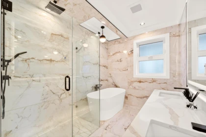 Powder Room Photo of 3780 Blundell Road, Richmond, BC