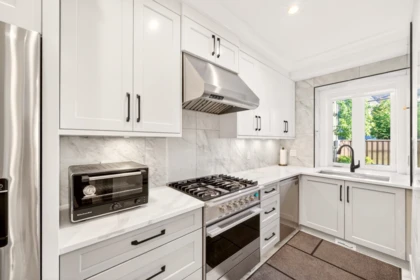 Primary Bedroom Photo of 3780 Blundell Road, Richmond, BC