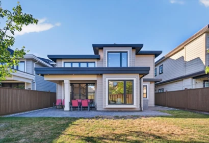 Swimming Pool Photo of 3780 Blundell Road, Richmond, BC