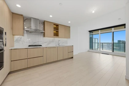 3201 4880 Lougheed Highway, Burnaby, BC, Burnaby — Apartment/Condo for sale