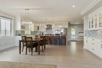 Kitchen Island Photo of 33797 Knight Avenue, Mission, BC