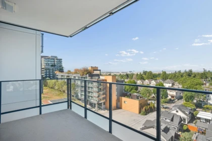 Entry Foyer Photo of 608 8415 Granville Street, Vancouver, BC