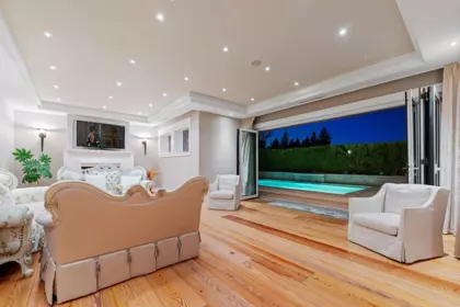 Staircase Photo of 1479 Chippendale Road, West Vancouver, BC
