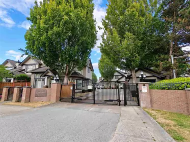 25 11888 Mellis Drive, Richmond, BC, Richmond — Townhouse for sale
