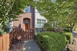225 Salter Street, New Westminster, BC