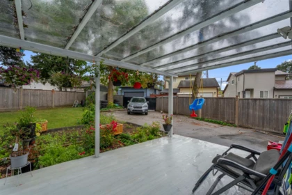 Front Yard Photo of 13232 82 Avenue, Surrey, BC