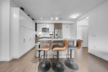 Kitchen Photo of 309 10603 140 Street, Surrey, BC