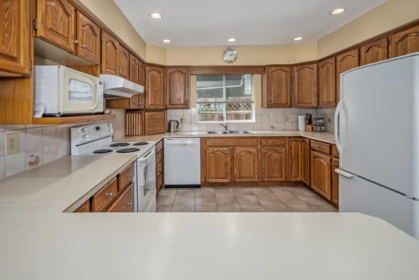 Kitchen Island Photo of 5287 57 Street, Delta, BC