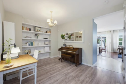 Kitchen Island Photo of 24383 101a Avenue, Maple Ridge, BC