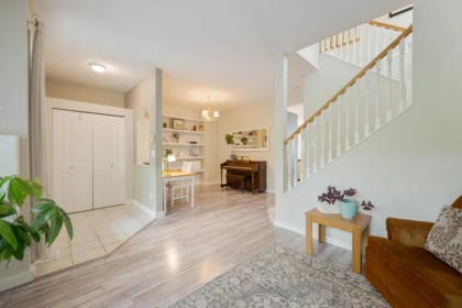 Kitchen Photo of 24383 101a Avenue, Maple Ridge, BC