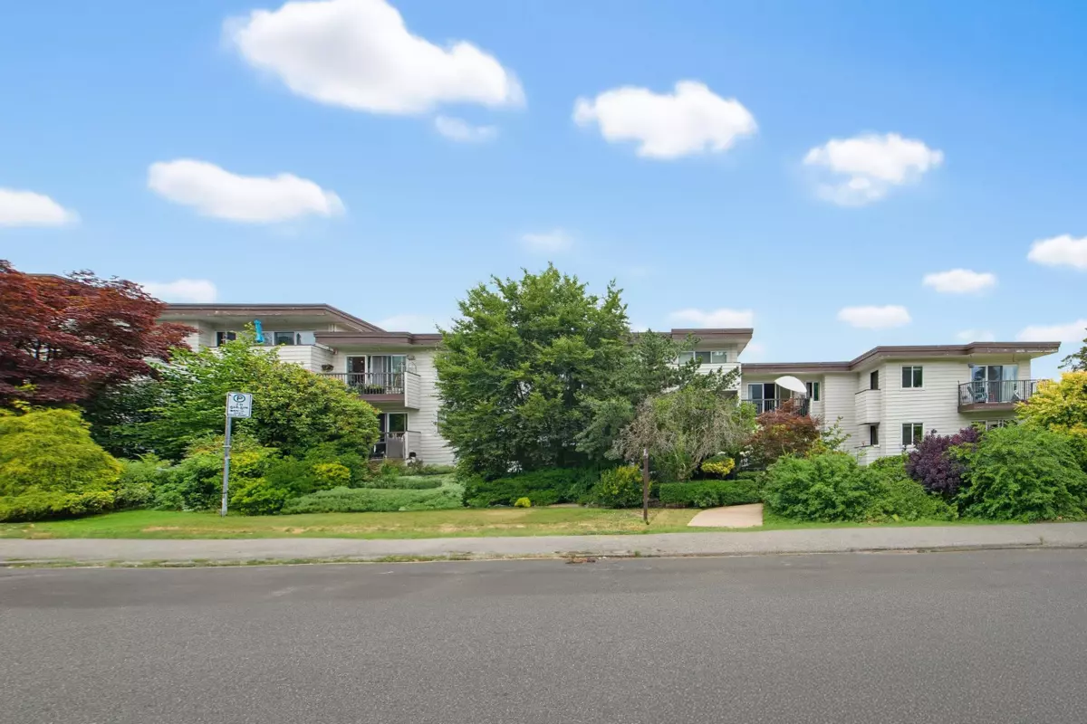 Exterior Rear Photo of 301 2125 W 2nd Avenue, Vancouver, BC