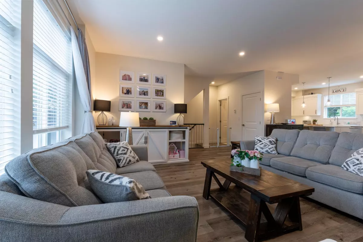 Family Room Photo of 2 7740 Grand Street, Mission, BC