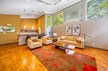Entry Foyer Photo of 116 4723 Dawson Street, Burnaby, BC