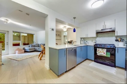 Kitchen Island Photo of 116 4723 Dawson Street, Burnaby, BC