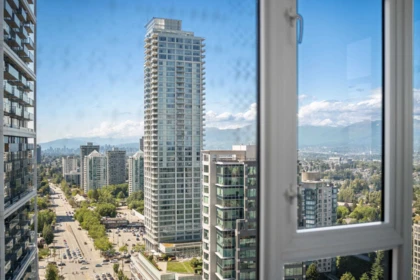 2803 4688 Kingsway, Burnaby, BC, Burnaby — Apartment/Condo for sale